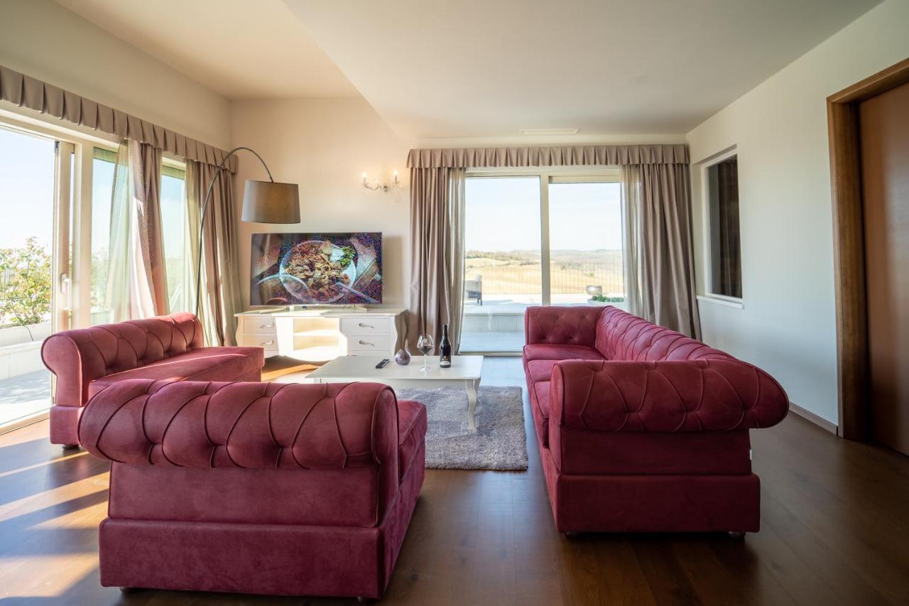 Wine Residence Cattunar Brtonigla Εξωτερικό φωτογραφία