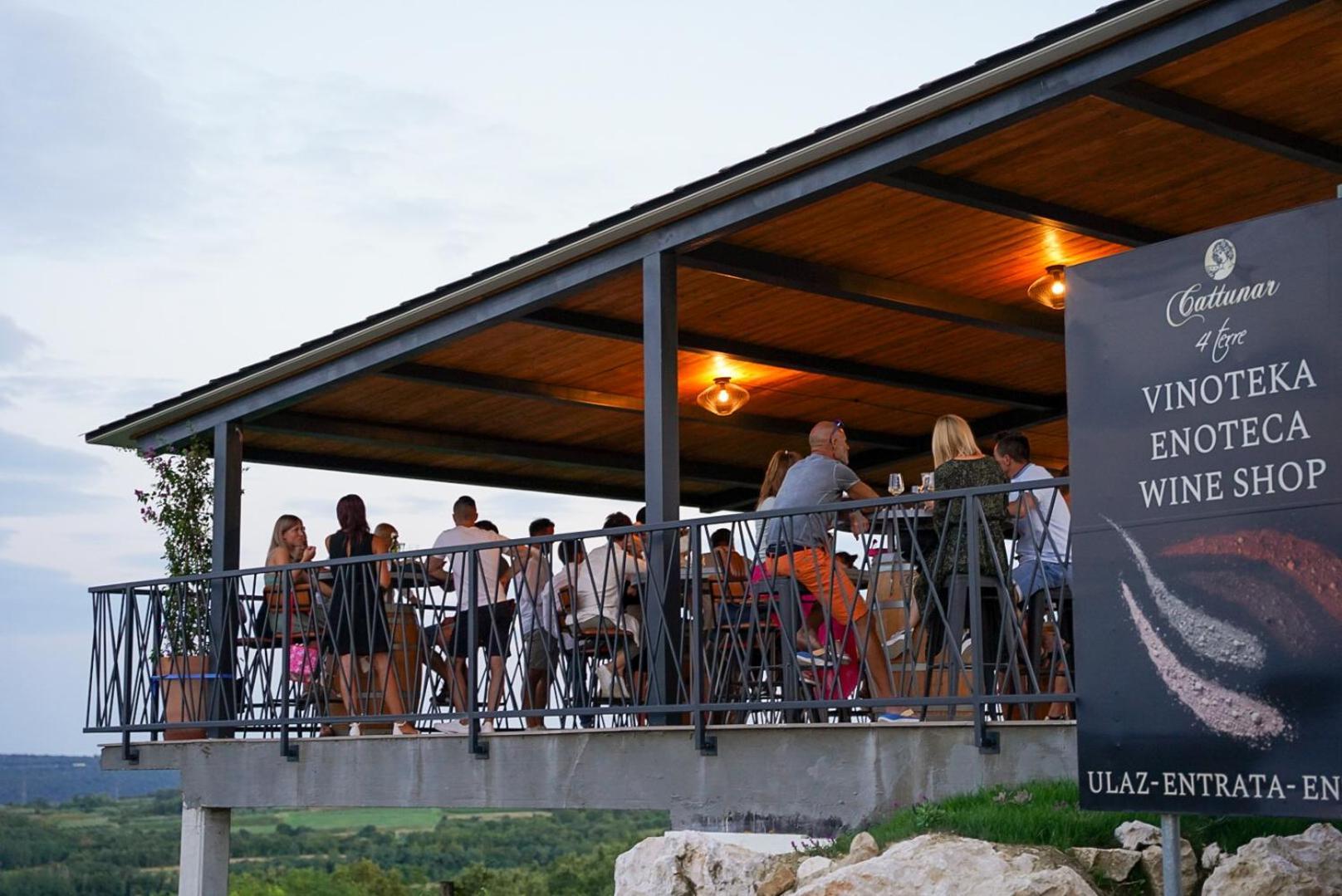 Wine Residence Cattunar Brtonigla Εξωτερικό φωτογραφία